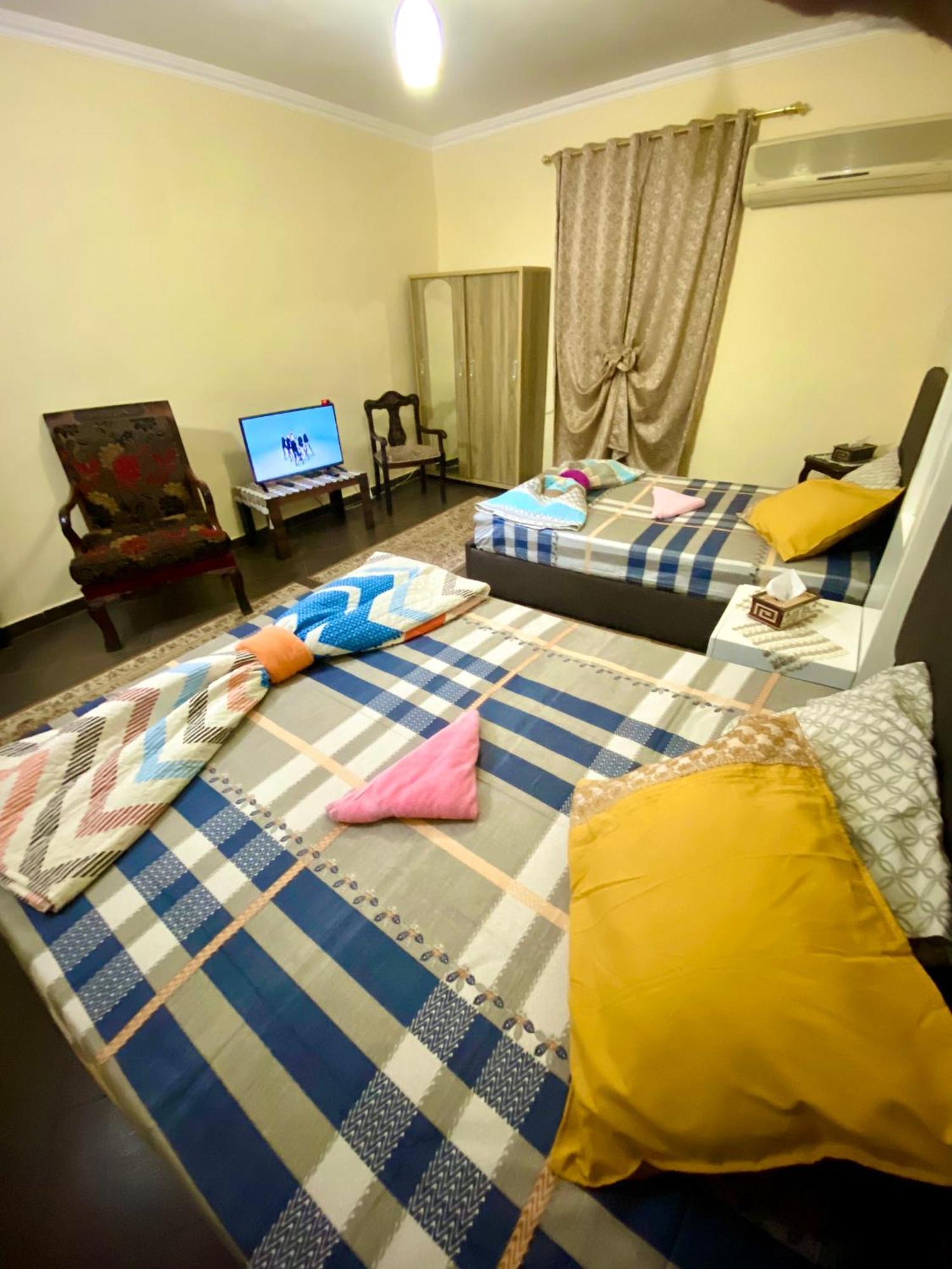 Momen Pyramids Inn Kafrat al Jabal Luaran gambar
